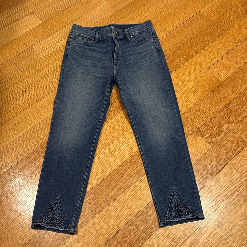 Women’s WHBM slim crop jeans